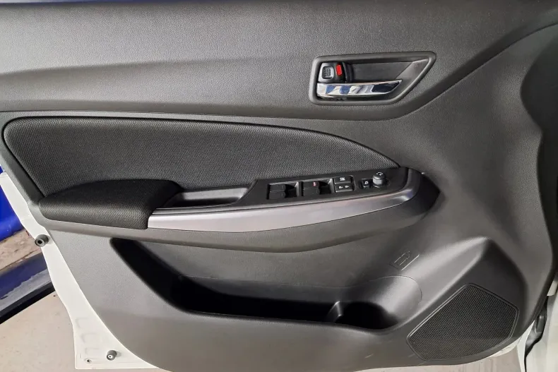 Suzuki Swift din 2020 cu 22.669 km - oferta SUZ135714 - foto 9