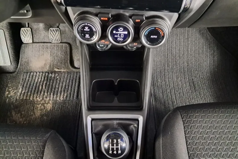 Suzuki Swift din 2020 cu 22.669 km - oferta SUZ135714 - foto 17