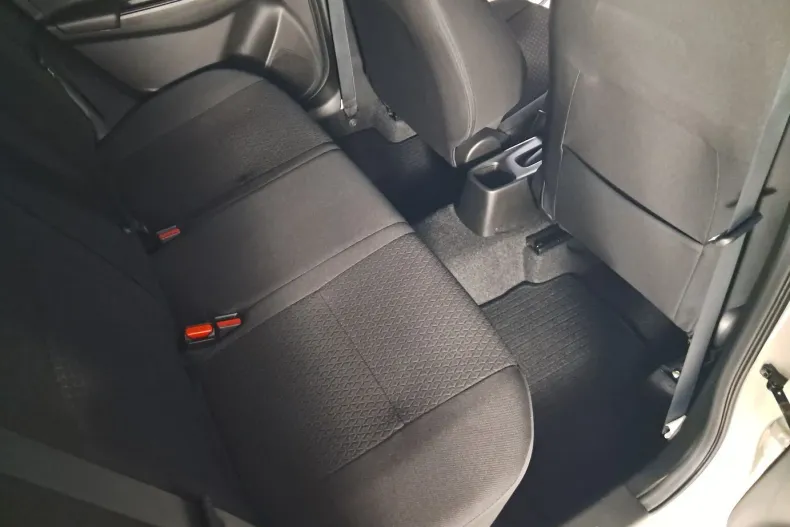 Suzuki Swift din 2020 cu 22.669 km - oferta SUZ135714 - foto 19