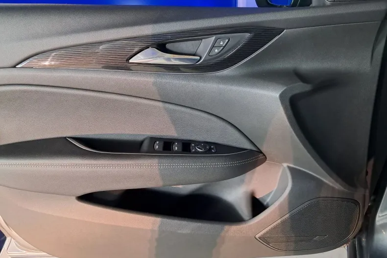 Opel Insignia din 2020 cu 97.121 km - oferta OPE135718 - foto 9