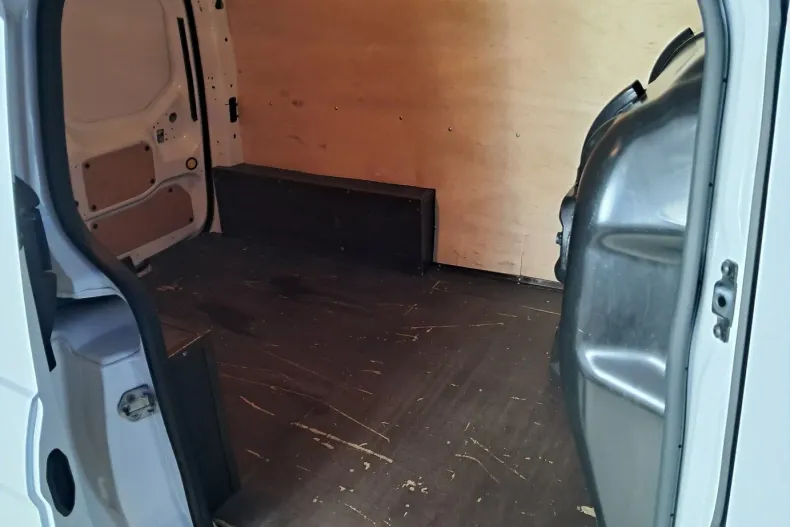 Ford Transit Connect din 2021 cu 76.721 km - oferta FOR135719 - foto 7