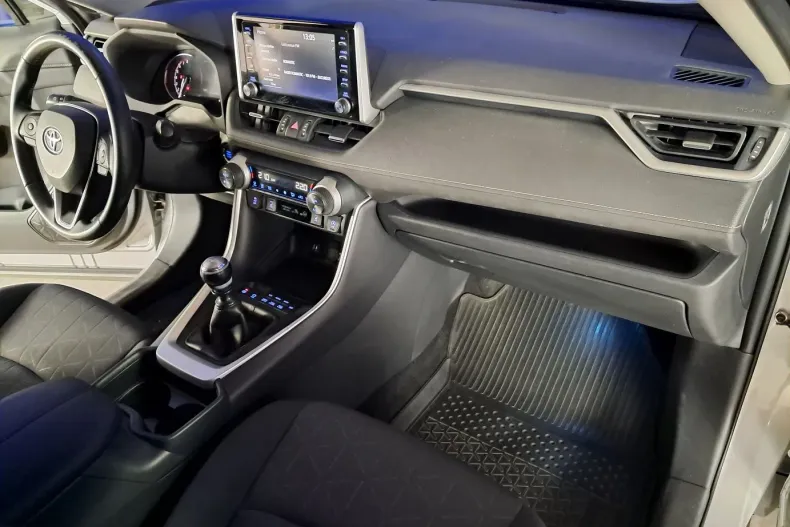 Toyota RAV4 din 2019 cu 105.735 km - oferta TOY135720 - foto 12