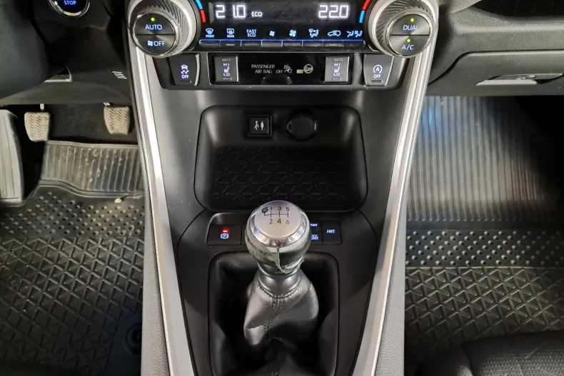 Toyota RAV4 din 2019 cu 105.735 km - oferta TOY135720 - foto 15