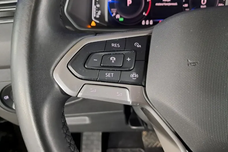 Volkswagen Tiguan din 2020 cu 69.175 km - oferta VOL135722 - foto 16