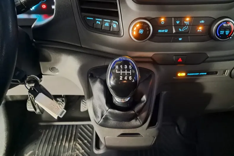 Ford Transit Custom din 2021 cu 126.668 km - oferta FOR135728 - foto 16