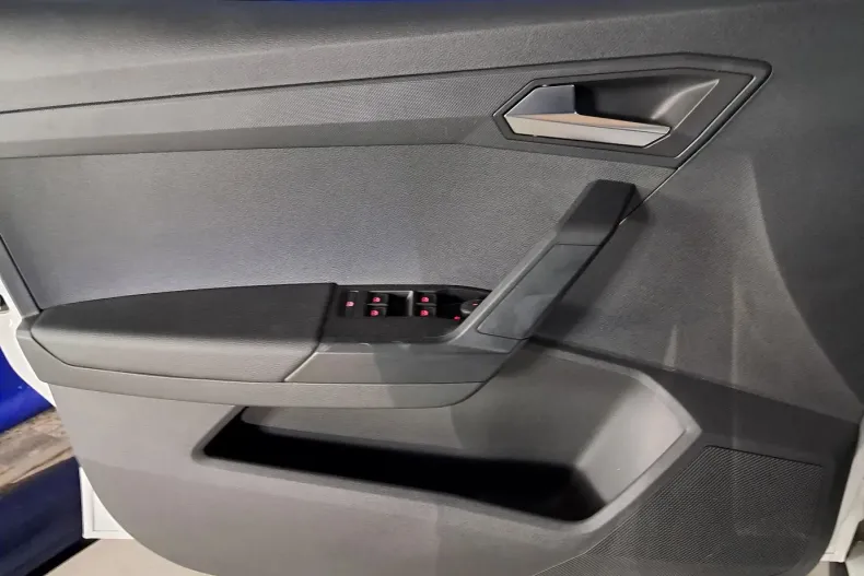 Seat Arona din 2022 cu 63.896 km - oferta SEA135732 - foto 9