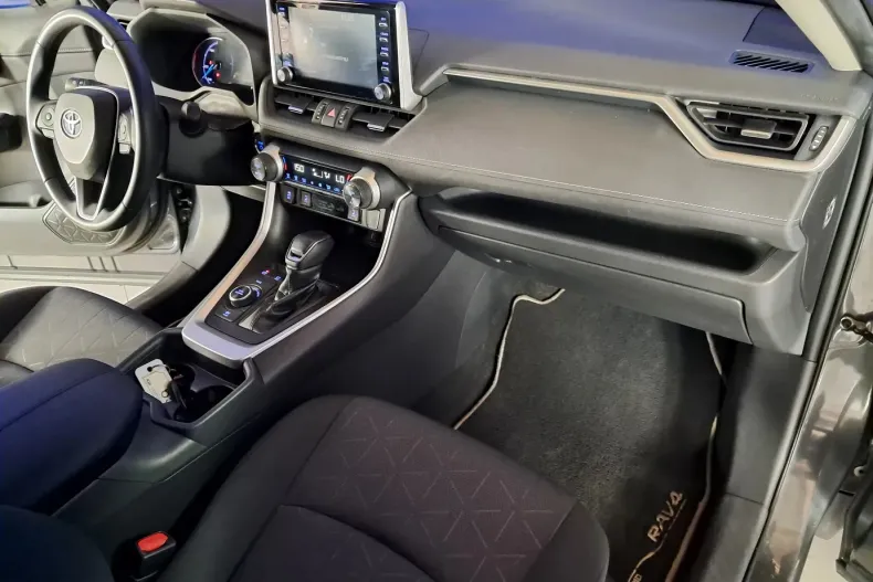 Toyota RAV4 din 2020 cu 115.408 km - oferta TOY135733 - foto 18