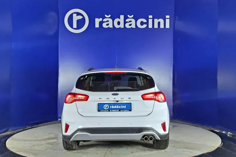 Ford Focus din 2020 cu 77.302 km - oferta FOR135742 - foto 4