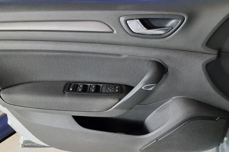 Renault Megane din 2021 cu 68.450 km - oferta REN135743 - foto 9