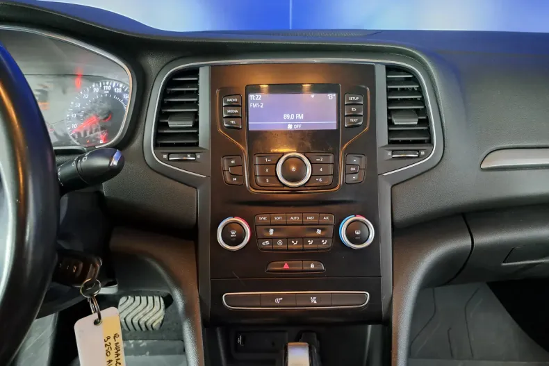 Renault Megane din 2021 cu 68.450 km - oferta REN135743 - foto 15