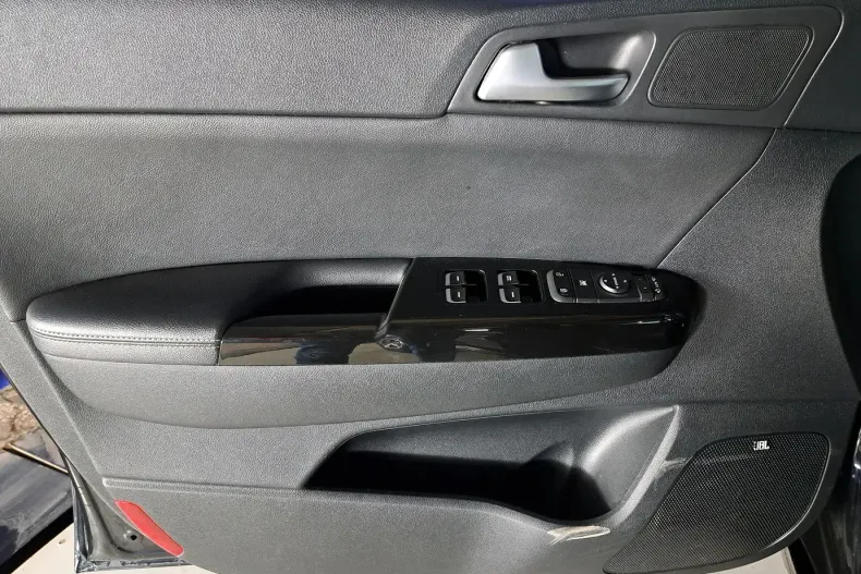 Kia Sportage din 2019 cu 81.175 km - oferta KIA135747 - foto 9