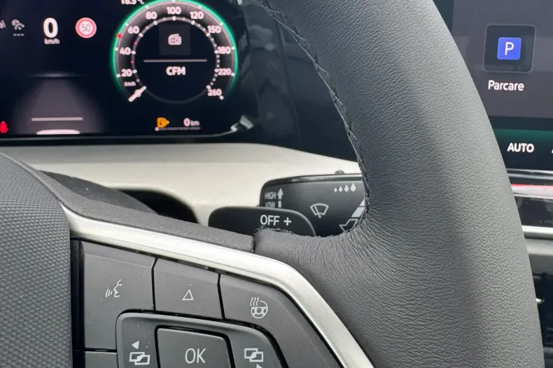 Volkswagen Golf din 2025 cu 10 km - oferta VOL135771 - foto 15