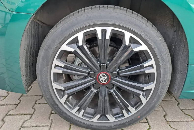 Toyota Corolla din 2024 cu 15.000 km - oferta TOY135784 - foto 18