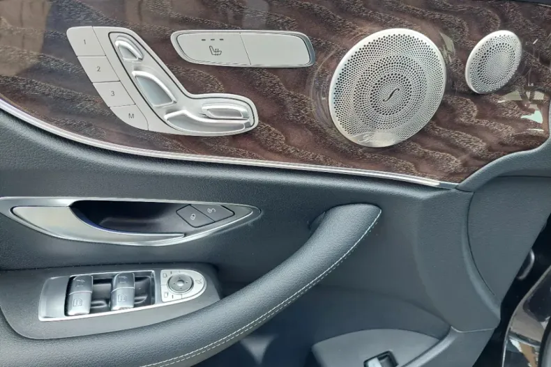 Mercedes-Benz E din 2021 cu 75.300 km - oferta MER135787 - foto 17