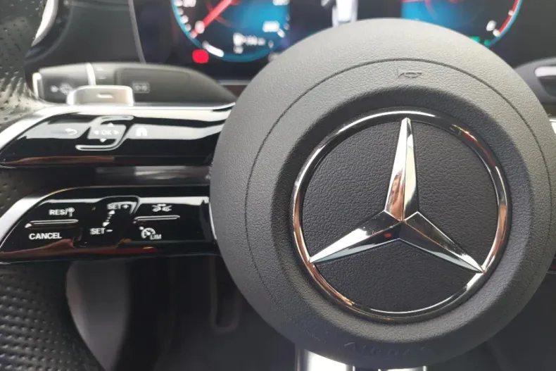 Mercedes-Benz E din 2021 cu 75.300 km - oferta MER135787 - foto 20