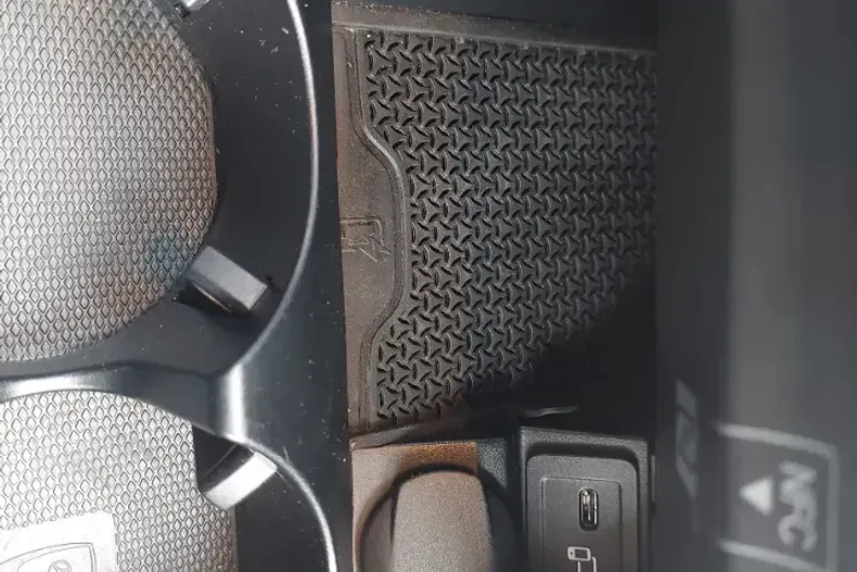 Mercedes-Benz E din 2021 cu 75.300 km - oferta MER135787 - foto 24