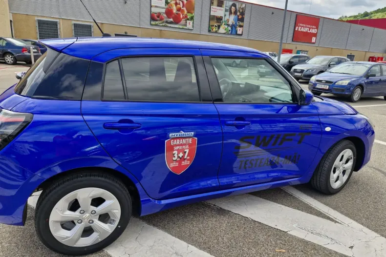 Suzuki Swift din 2025 cu 12.900 km - oferta SUZ135790 - foto 3