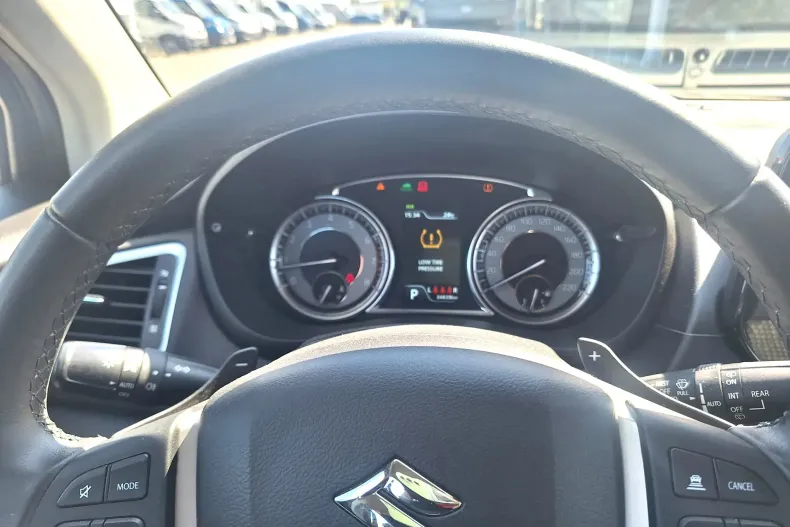 Suzuki SX4 din 2024 cu 35.000 km - oferta SUZ135791 - foto 6