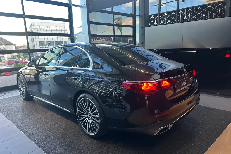 Mercedes-Benz E din 2025 cu 5 km - oferta MER135802 - foto 5