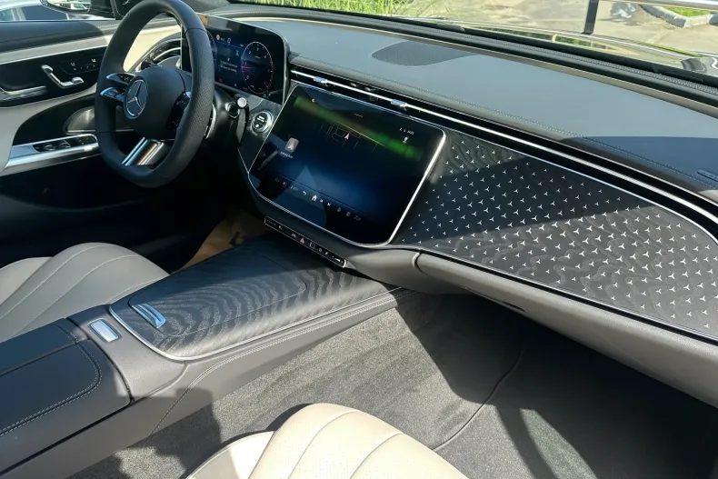 Mercedes-Benz E din 2025 cu 5 km - oferta MER135802 - foto 17