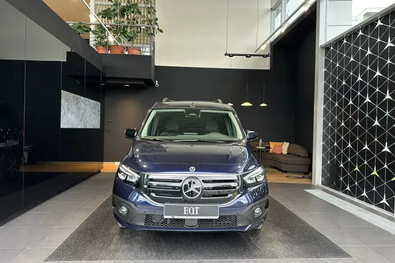 Mercedes-Benz EQT din 2023 cu 3.000 km - oferta MER135836 - foto 1
