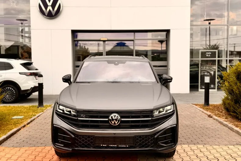 Volkswagen Touareg din 2025 cu 1 km - oferta VOL135844 - foto 3