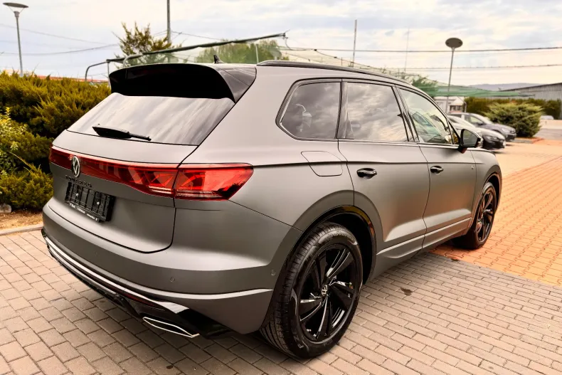 Volkswagen Touareg din 2025 cu 1 km - oferta VOL135844 - foto 7