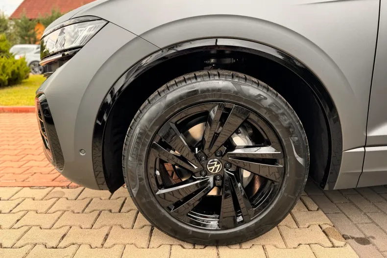 Volkswagen Touareg din 2025 cu 1 km - oferta VOL135844 - foto 11