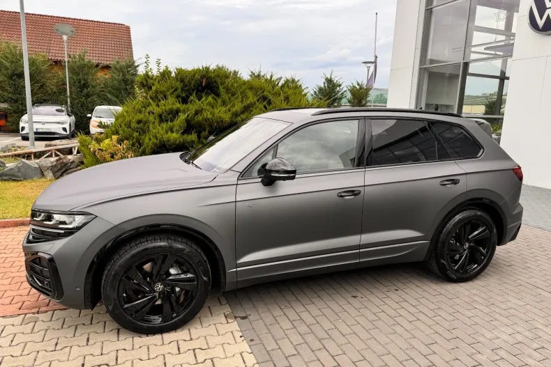 Volkswagen Touareg din 2025 cu 1 km - oferta VOL135844 - foto 12