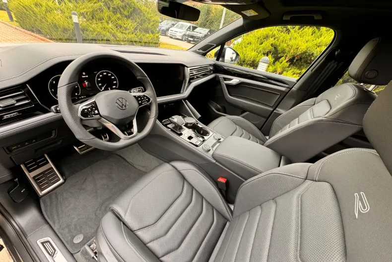 Volkswagen Touareg din 2025 cu 1 km - oferta VOL135844 - foto 20