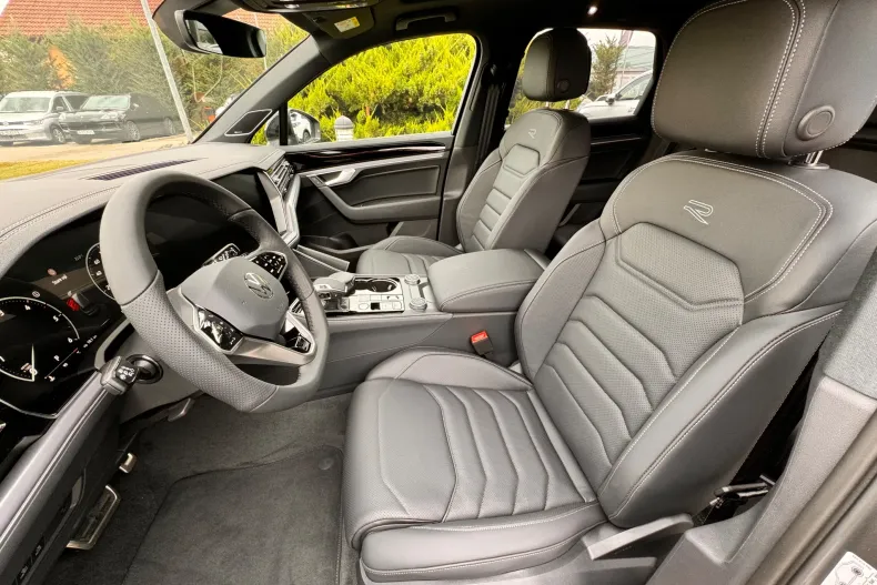 Volkswagen Touareg din 2025 cu 1 km - oferta VOL135844 - foto 21