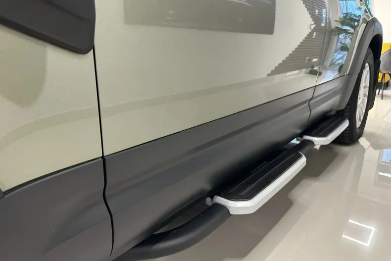 Land Rover Defender din 2020 cu 92.981 km - oferta LAN135860 - foto 13