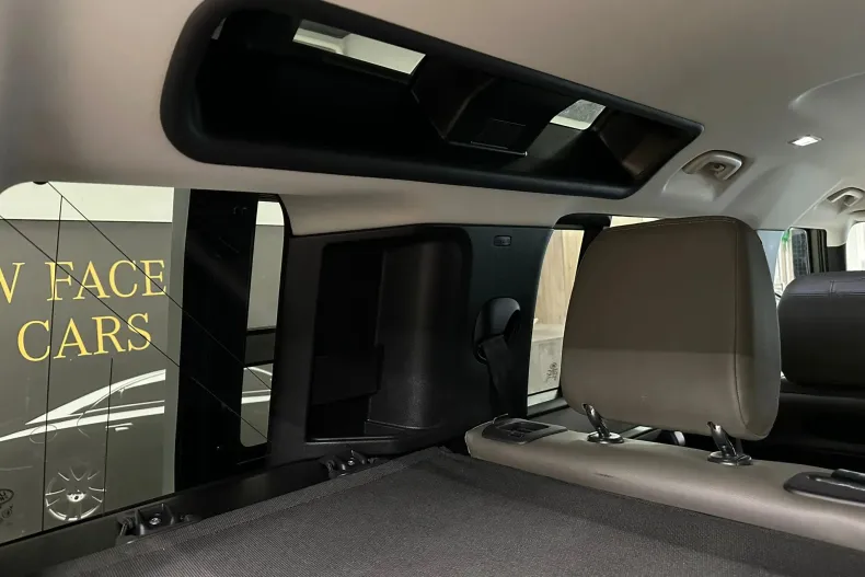 Land Rover Defender din 2020 cu 92.981 km - oferta LAN135860 - foto 20