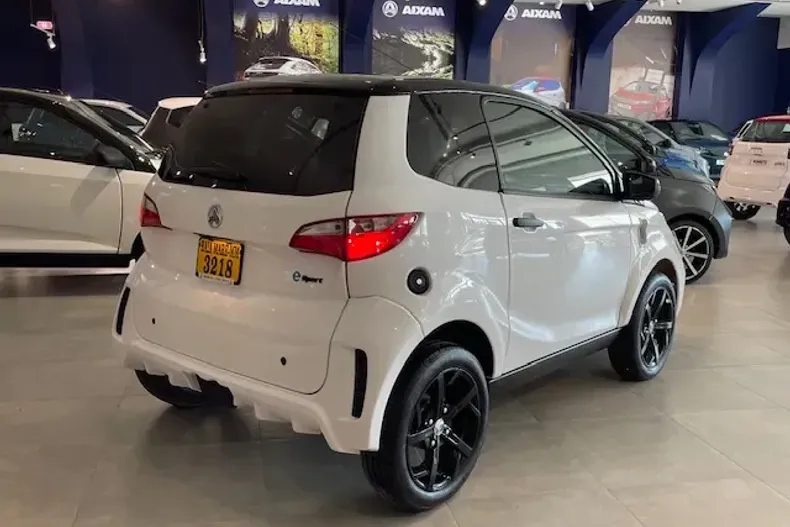 Aixam City din 2023 cu 5 km - oferta AIX135867 - foto 6