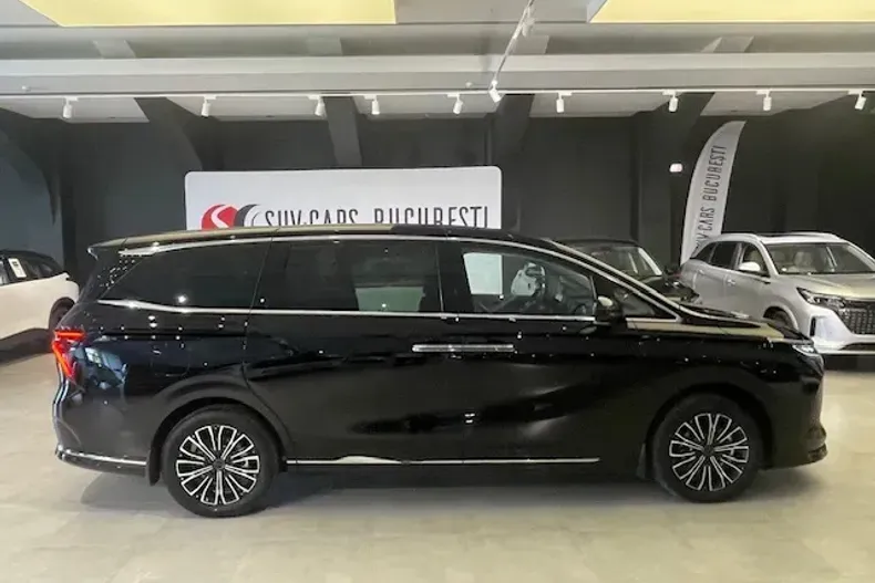 Forthing V9 din 2025 cu 18 km - oferta FOR135872 - foto 9