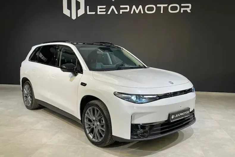 Leapmotor C10 din 2025 cu 7 km - oferta LEA135878 - foto 5