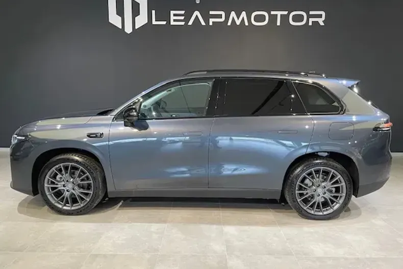 Leapmotor C10 din 2025 cu 7 km - oferta LEA135878 - foto 8