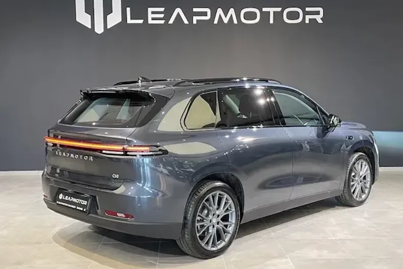 Leapmotor C10 din 2025 cu 7 km - oferta LEA135878 - foto 12