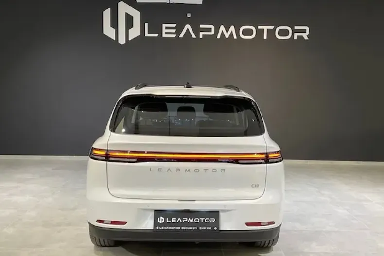 Leapmotor C10 din 2025 cu 7 km - oferta LEA135878 - foto 13