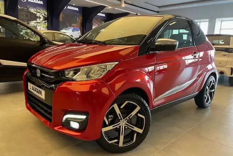 Aixam Coupé din 2022 cu 5.495 km - oferta AIX135882 - foto 1