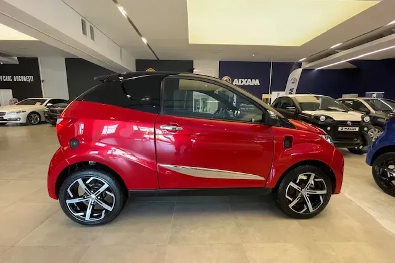 Aixam Coupé din 2022 cu 5.495 km - oferta AIX135882 - foto 5