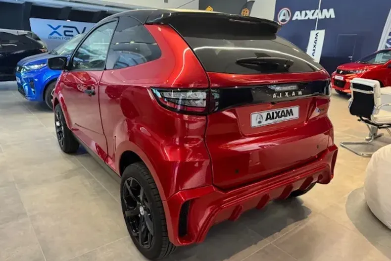 Aixam Coupé din 2024 cu 2 km - oferta AIX135883 - foto 13