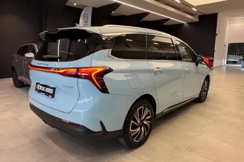 Forthing 4 Yacht din 2024 cu 8 km - oferta FOR135886 - foto 6