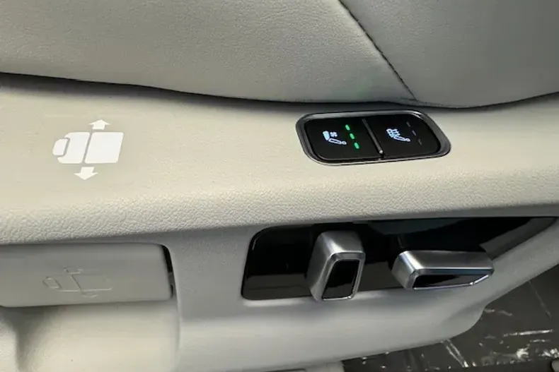 Forthing 4 Yacht din 2024 cu 8 km - oferta FOR135886 - foto 28