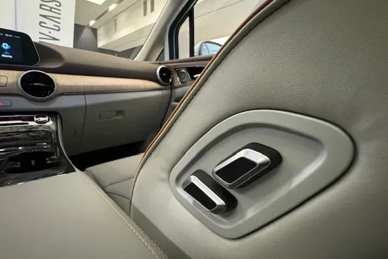 Forthing 4 Yacht din 2024 cu 8 km - oferta FOR135886 - foto 30