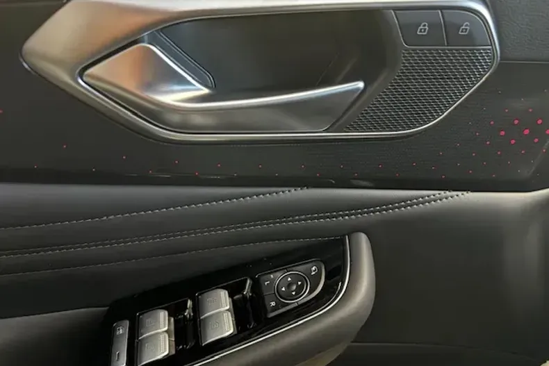 BAIC X75 din 2024 cu 18 km - oferta BAI135887 - foto 32