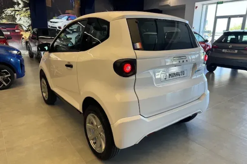 Aixam Miniauto din 2024 cu 2 km - oferta AIX135891 - foto 3