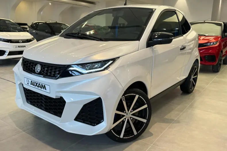 Aixam Coupé din 2024 cu 2 km - oferta AIX135893 - foto 2