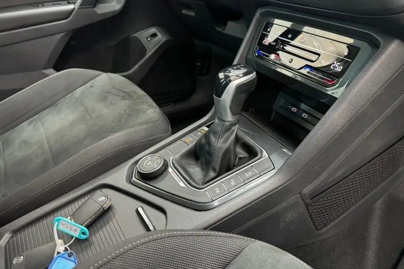 Volkswagen Tiguan din 2020 cu 130.621 km - oferta VOL135903 - foto 13