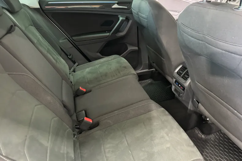Volkswagen Tiguan din 2020 cu 130.621 km - oferta VOL135903 - foto 30